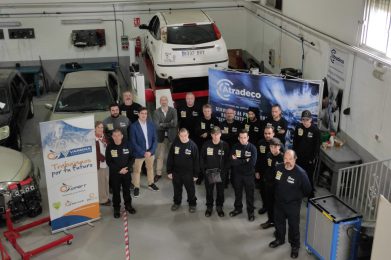 Nueva promoción con titulación oficial en Electromecánica de vehículos CECO-ATRADECO